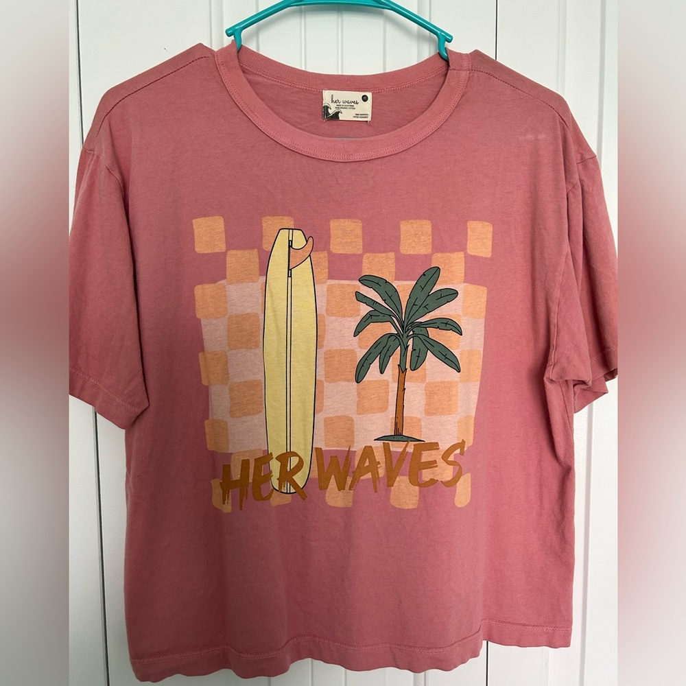 Her Waves Women’s Graphic Tee- Size M